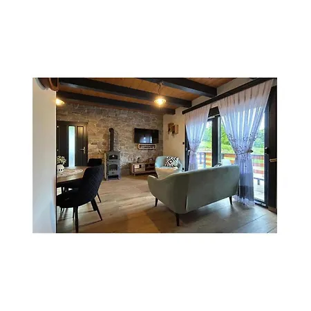 1 Bedroom Lovely In Apartamento