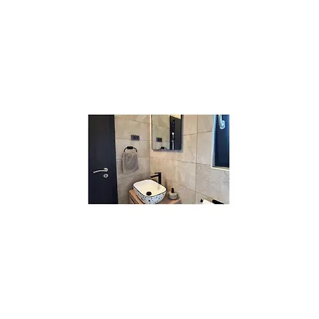 1 Bedroom Lovely In Apartamento *