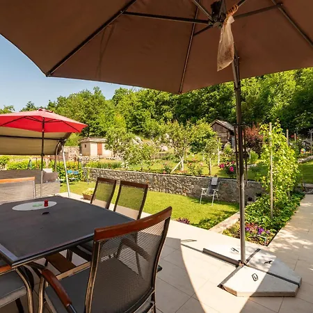 1 Bedroom Lovely In Gračac