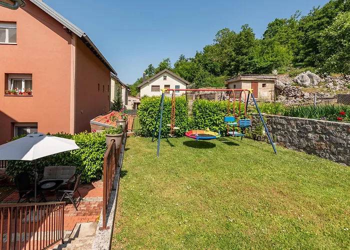 1 Bedroom Lovely In Апартаменты Грачац