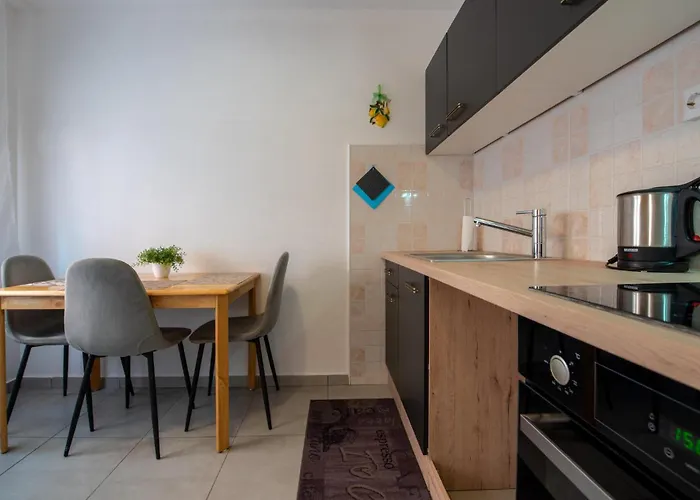 1 Bedroom Lovely In * Грачац