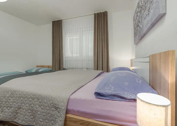1 Bedroom Lovely In Грачац