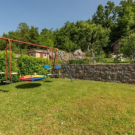 1 Bedroom Gorgeous In * Gračac