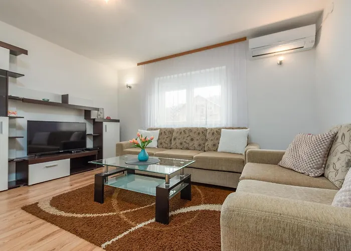 1 Bedroom Lovely In