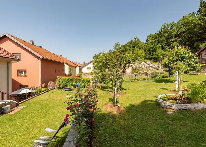 1 Bedroom Lovely In * Gracac (Zadar)